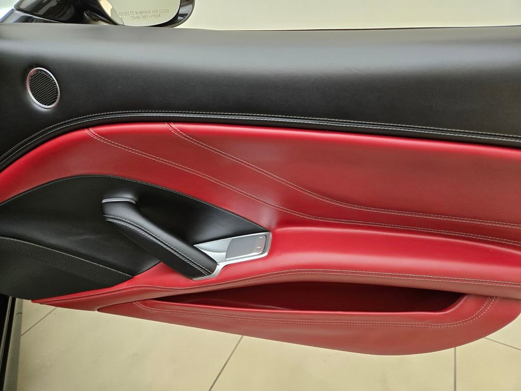 Used 2015 Ferrari California T RWD image 26