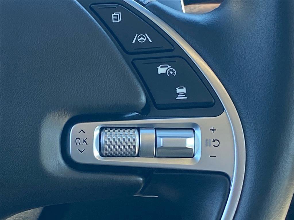 Used 2023 Genesis G80 image 8