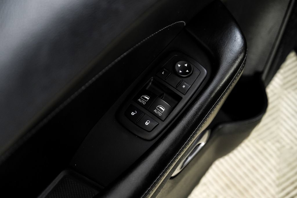 Used 2018 Dodge Challenger SXT Plus image 38