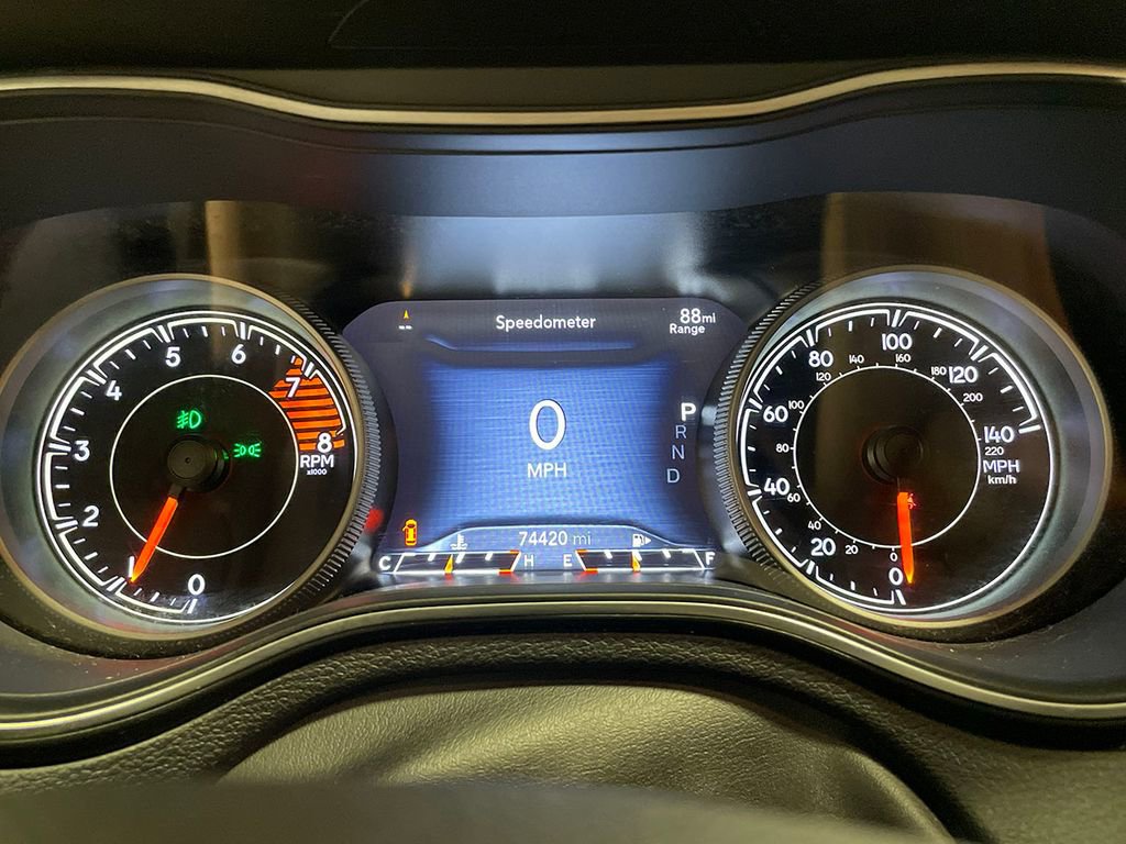 Used 2019 Jeep Cherokee Limited AWD/4WD image 29