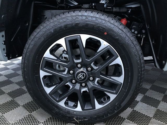 New 2026 Toyota Tundra Limited AWD/4WD image 10