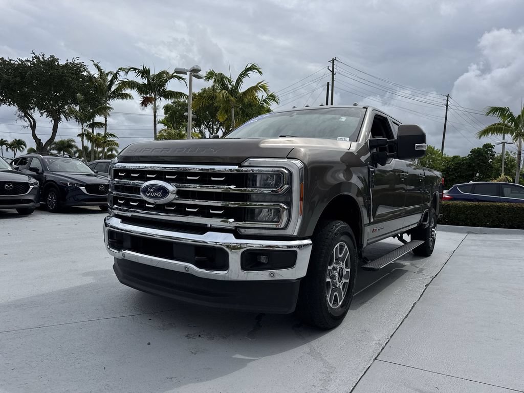 Used 2023 Ford F250 Lariat w/ Lariat Ultimate Package AWD/4WD image 31