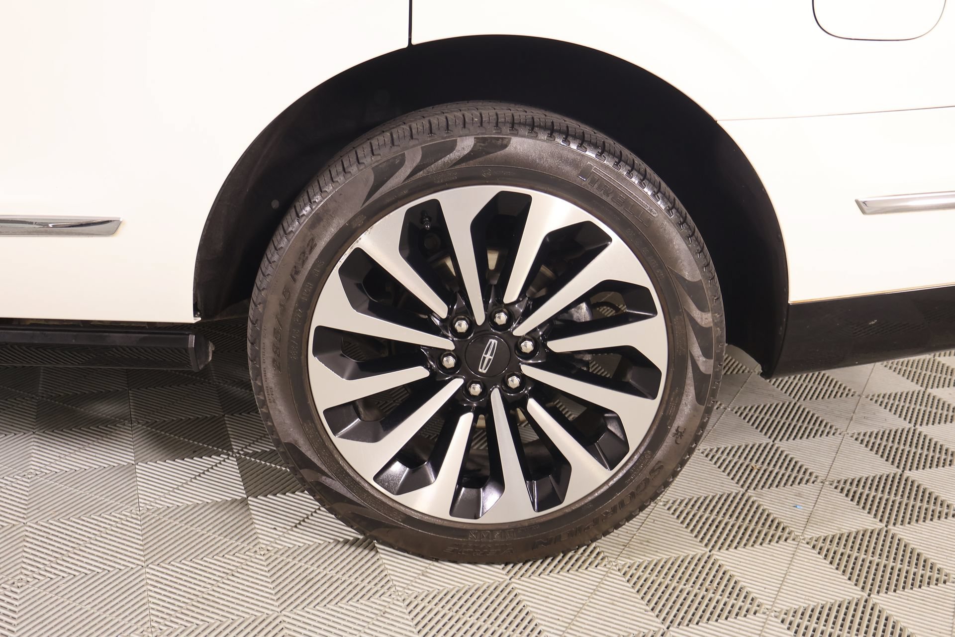 Used 2022 Lincoln Navigator Reserve AWD/4WD image 20