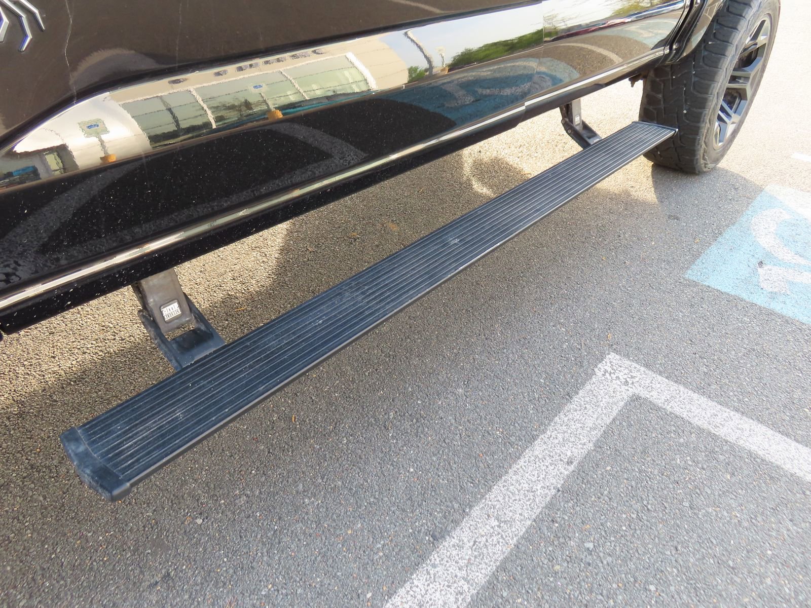 Used 2021 Ford F150 XLT w/ Equipment Group 302A High image 13