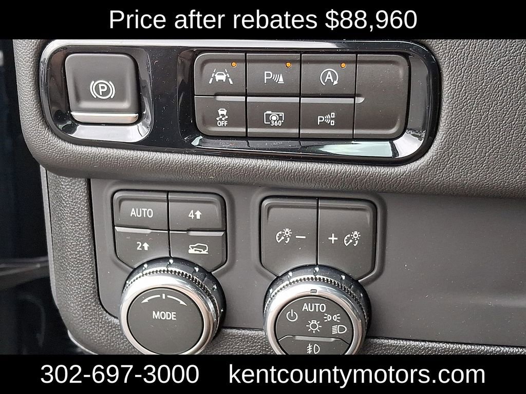 New 2026 GMC Yukon Denali w/ Sun & Power Step Package AWD/4WD image 23