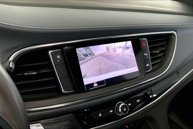 Used 2022 Buick Enclave Essence w/ Sport Touring Edition FWD image 11