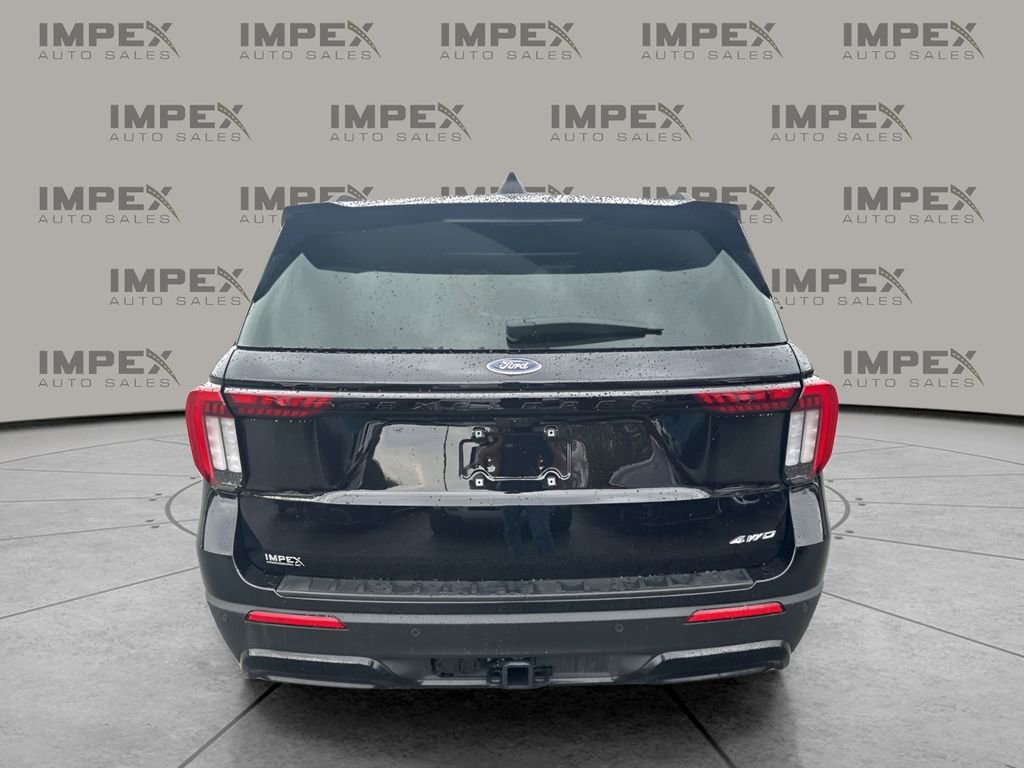 Used 2025 Ford Explorer ST-Line w/ ST-Line Street Pack image 4