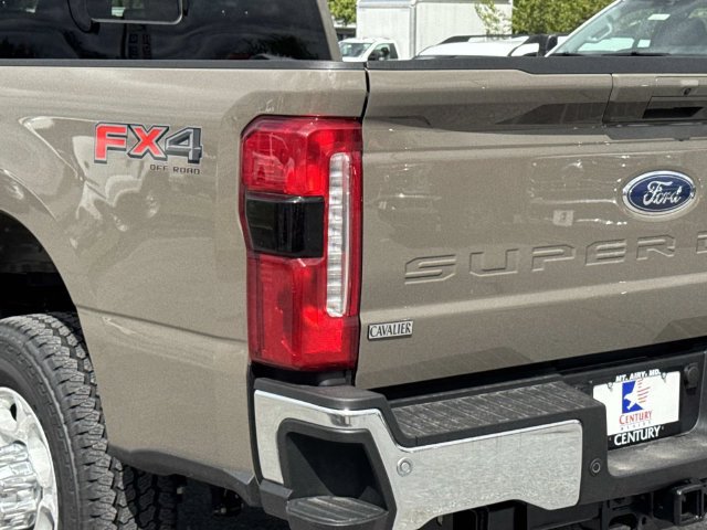 New 2026 Ford F250 XLT w/ XLT Premium Package AWD/4WD image 9