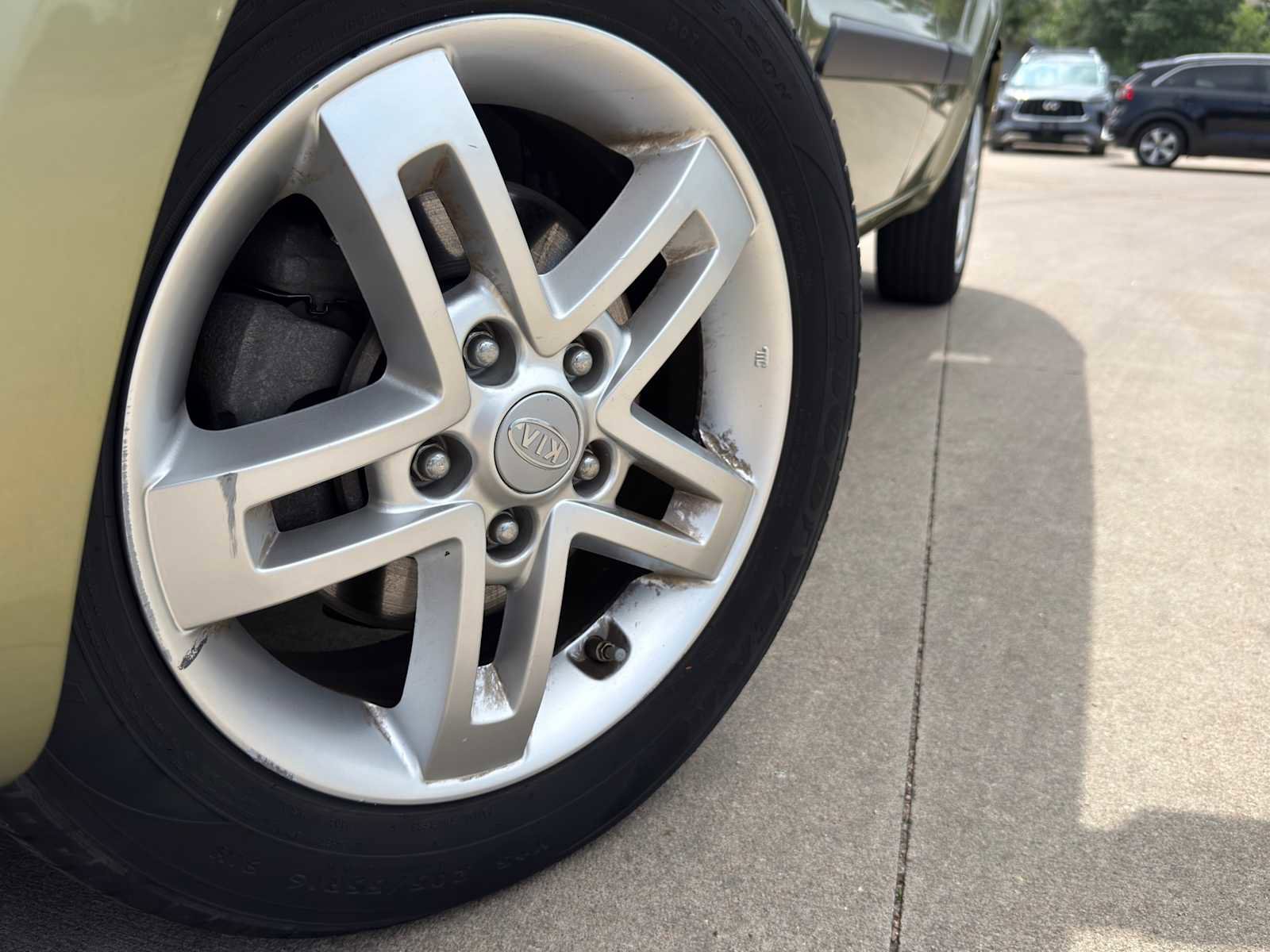 Used 2010 Kia Soul + FWD image 3