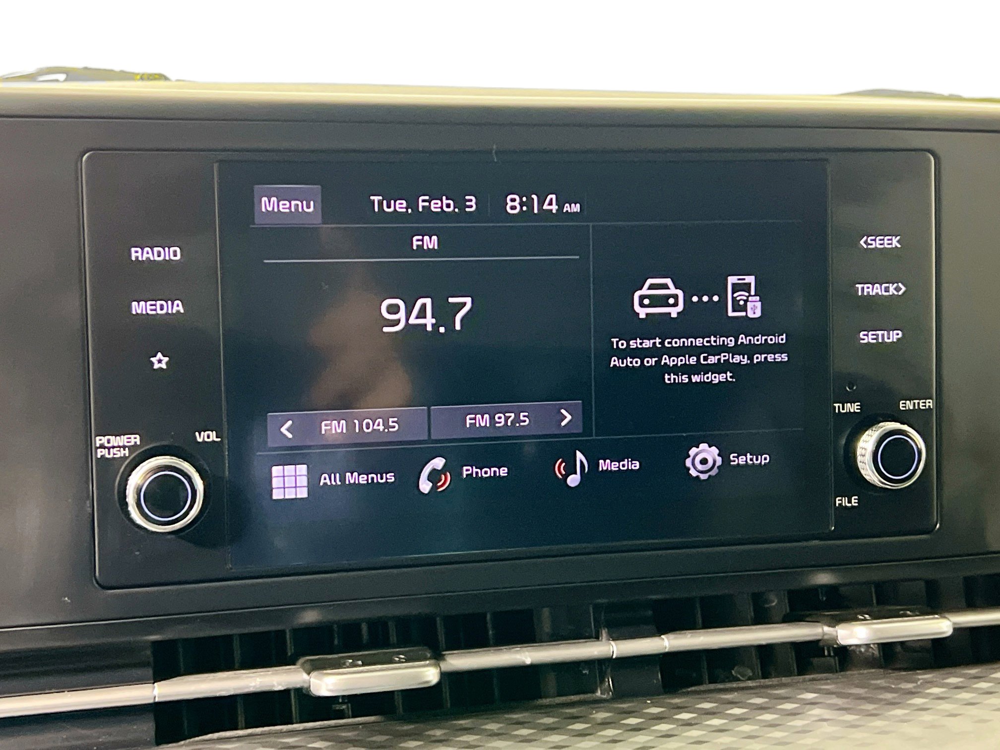 Used 2023 Kia Carnival LX image 28