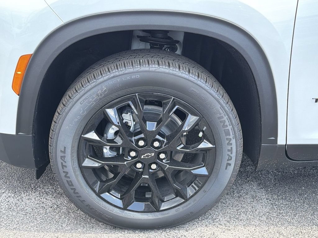 New 2026 Chevrolet Traverse LT w/ Midnight/Sport Edition FWD image 24