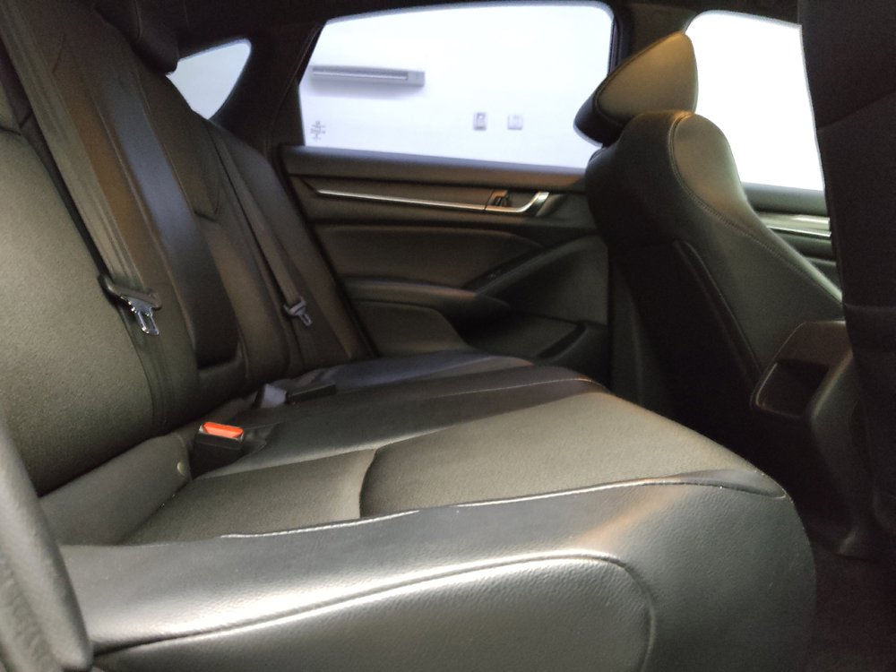 Used 2018 Honda Accord Sport image 19