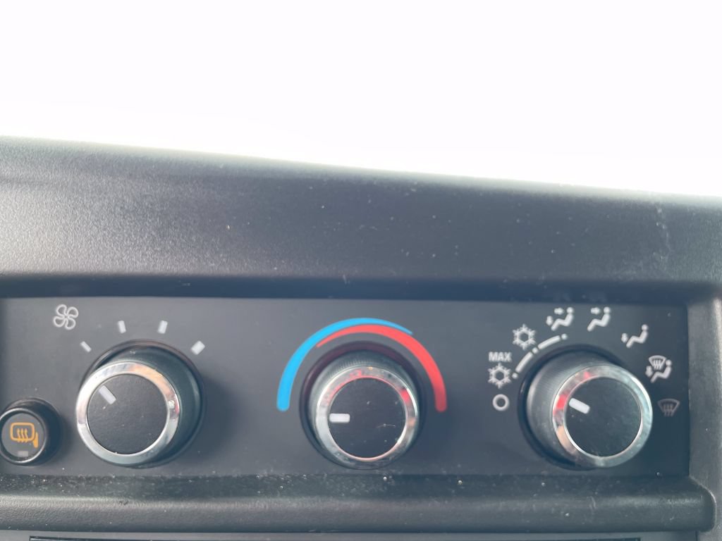 Used 2024 Chevrolet Express 2500 w/ Driver Convenience Package RWD image 30