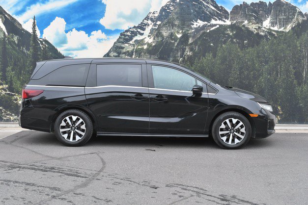 Used 2025 Honda Odyssey EX-L image 2