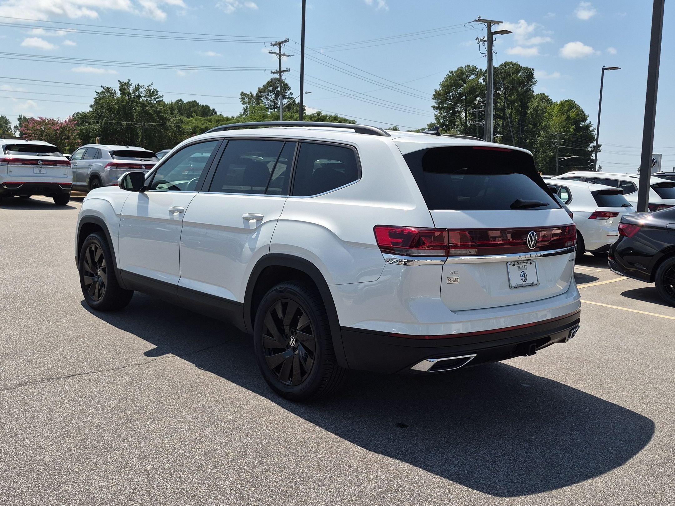 Used 2026 Volkswagen Atlas SE AWD/4WD image 5