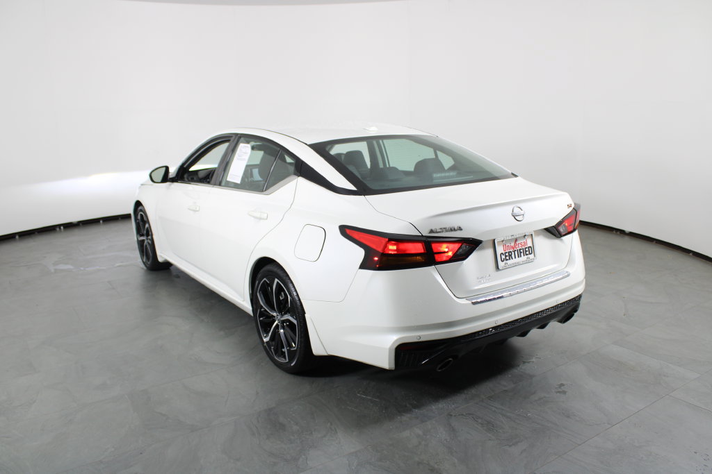 Certified 2023 Nissan Altima 2.5 SR FWD image 16