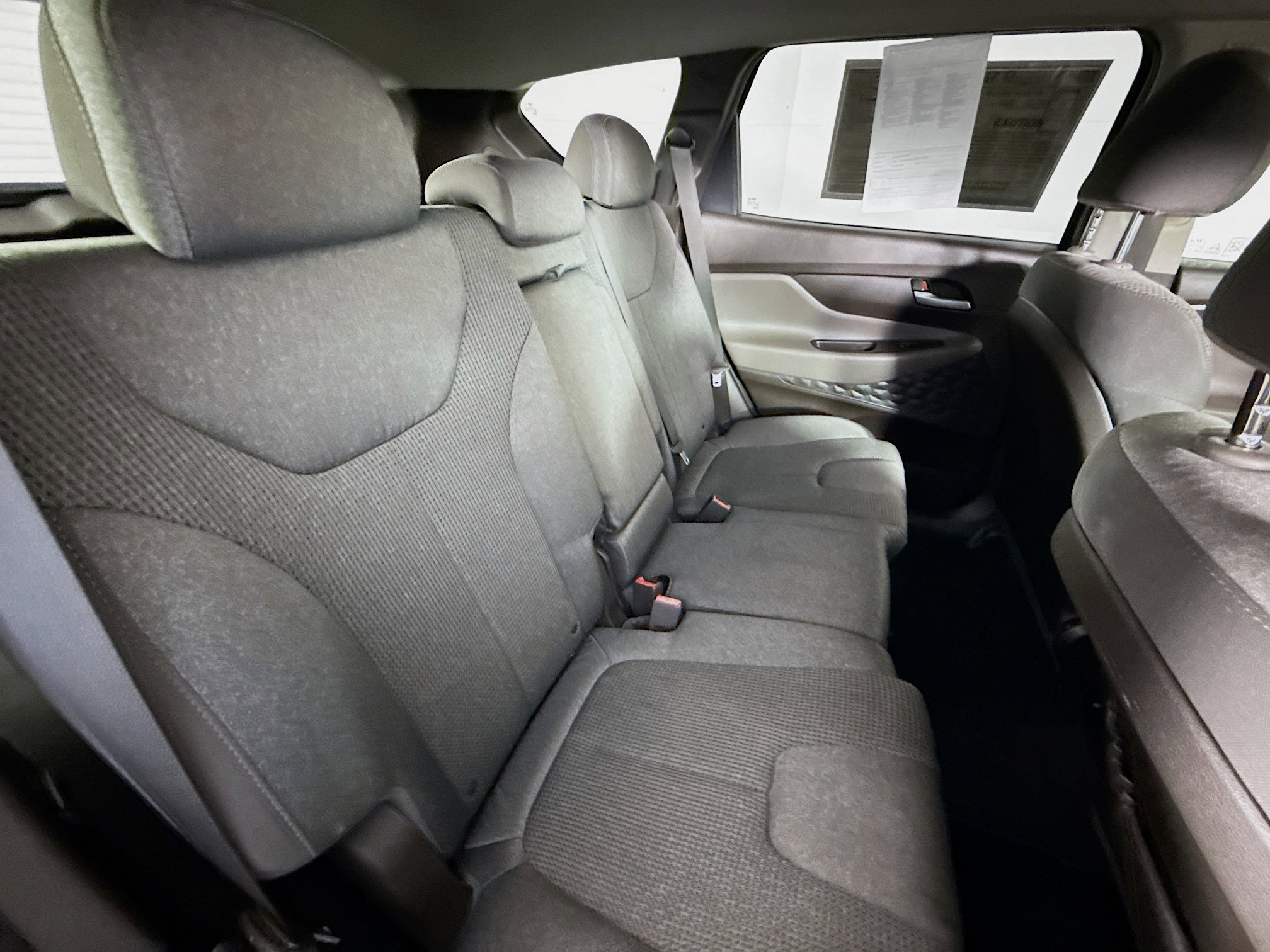 Used 2020 Hyundai Santa Fe SE image 32