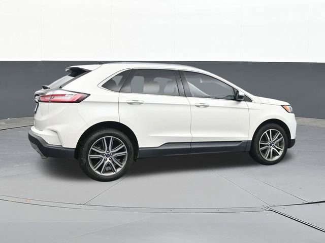 Used 2021 Ford Edge Titanium image 16