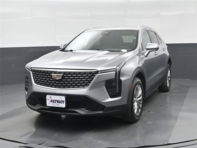 Used 2024 Cadillac XT4 Premium Luxury image 8