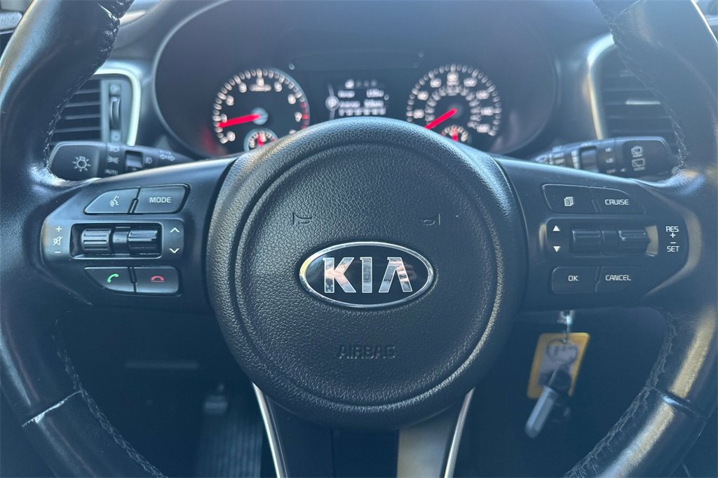 Used 2016 Kia Sorento EX image 25