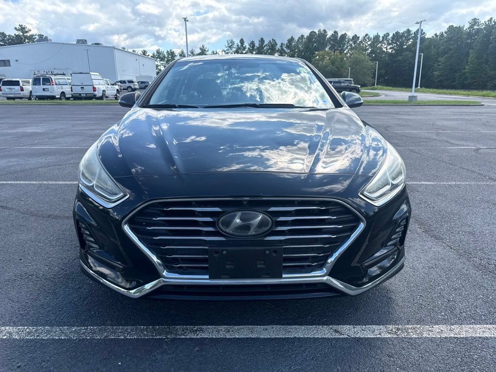 Used 2018 Hyundai Sonata SEL w/ Tech Package 02 FWD image 2