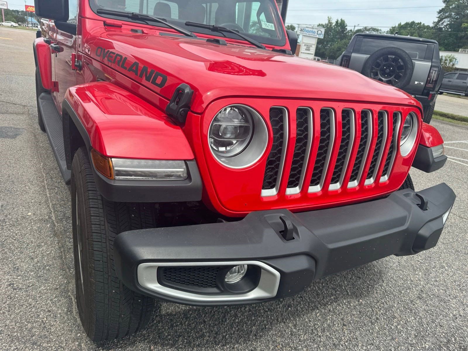 Used 2022 Jeep Gladiator Overland w/ Popular Equipment Package AWD/4WD image 8