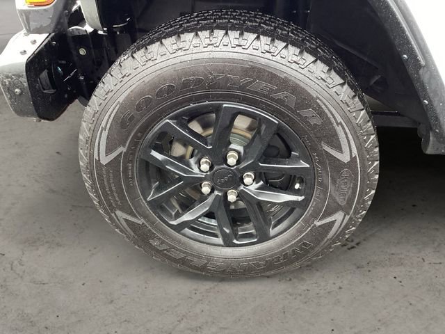 Certified 2023 Jeep Gladiator Sport S image 14