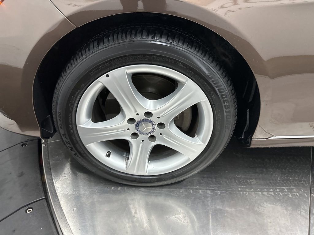 Used 2016 Mercedes-Benz E 250 Sedan image 34