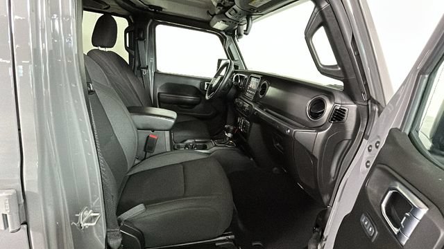 Used 2023 Jeep Wrangler Unlimited w/ Cold Weather Group AWD/4WD image 29