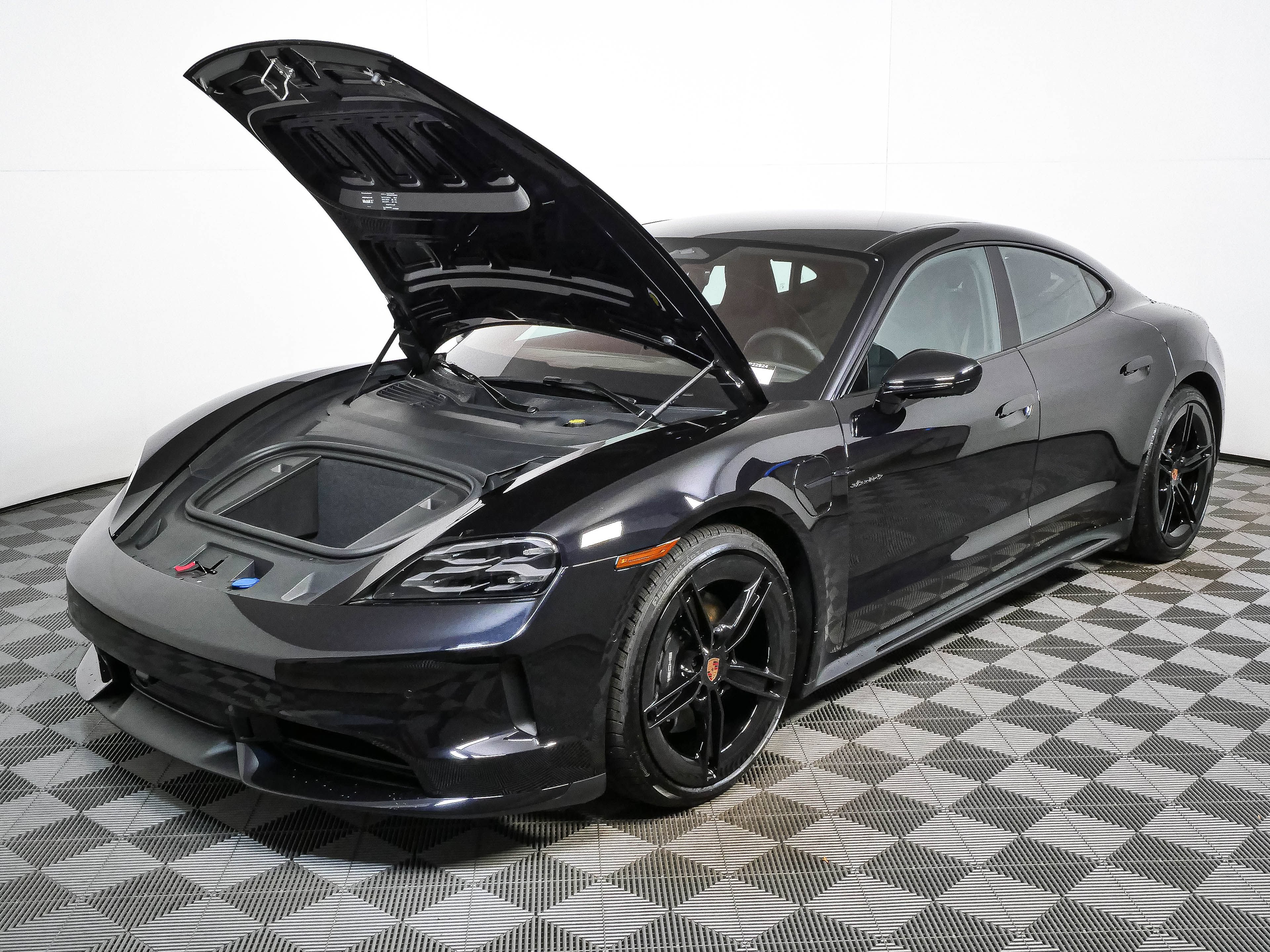 New 2026 Porsche Taycan RWD image 34