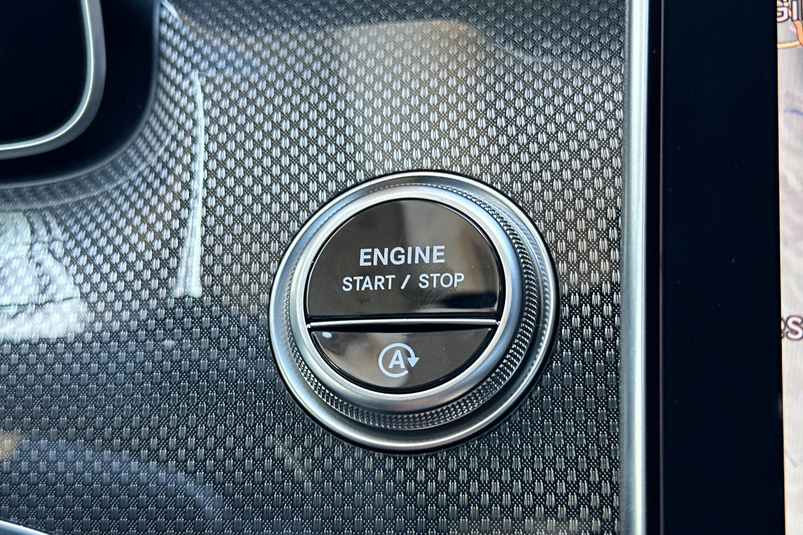 New 2025 Mercedes-Benz C 300 Sedan image 24