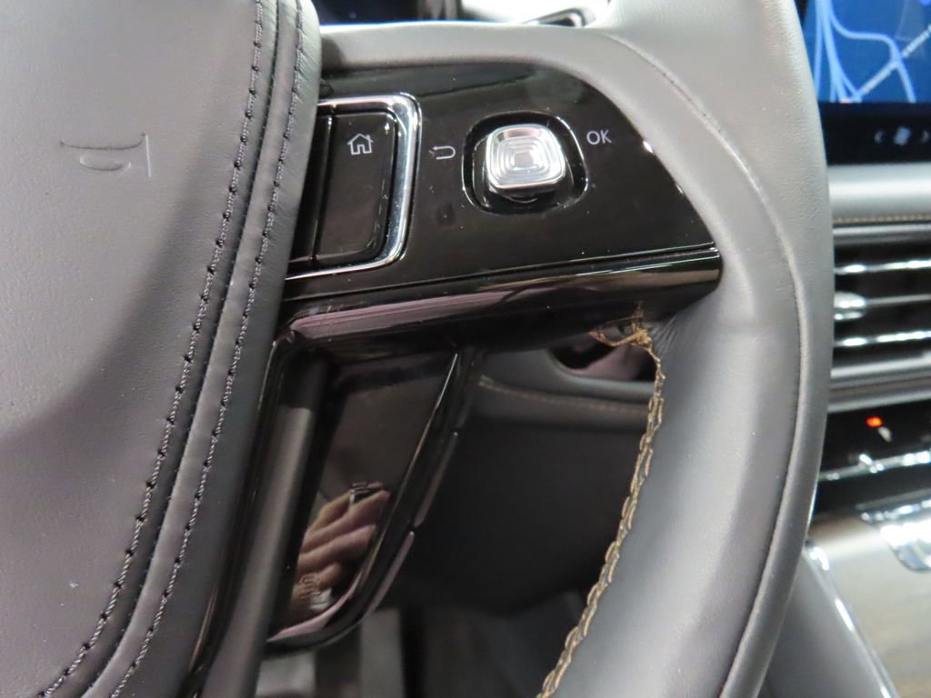 Used 2025 Lincoln Aviator Reserve w/ Jet Appearance Package AWD/4WD image 61