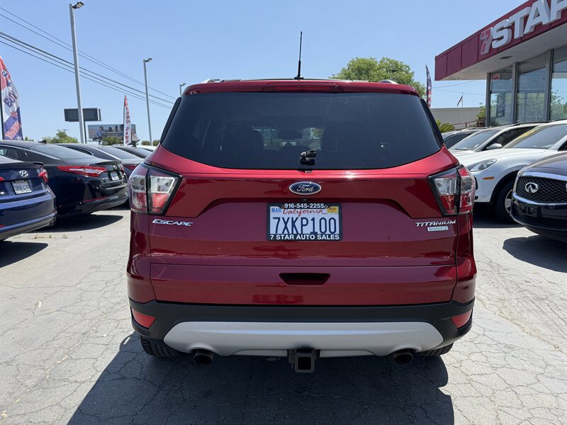 Used 2017 Ford Escape Titanium w/ Equipment Group 301A FWD image 5