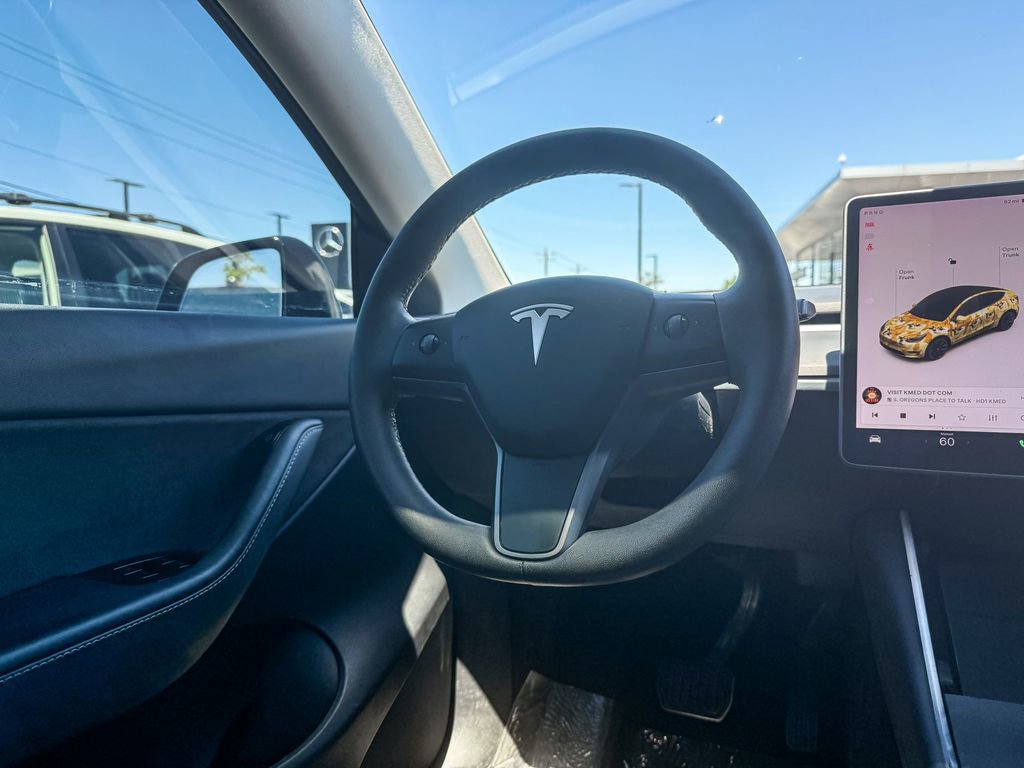 Used 2021 Tesla Model Y Long Range AWD/4WD image 14