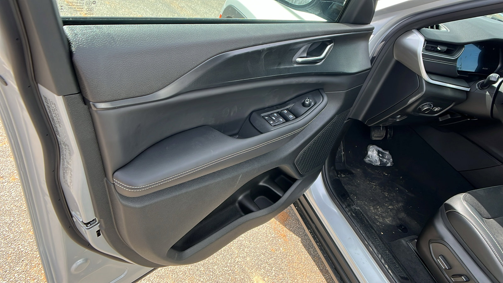 New 2025 Jeep Grand Cherokee 4WD image 14