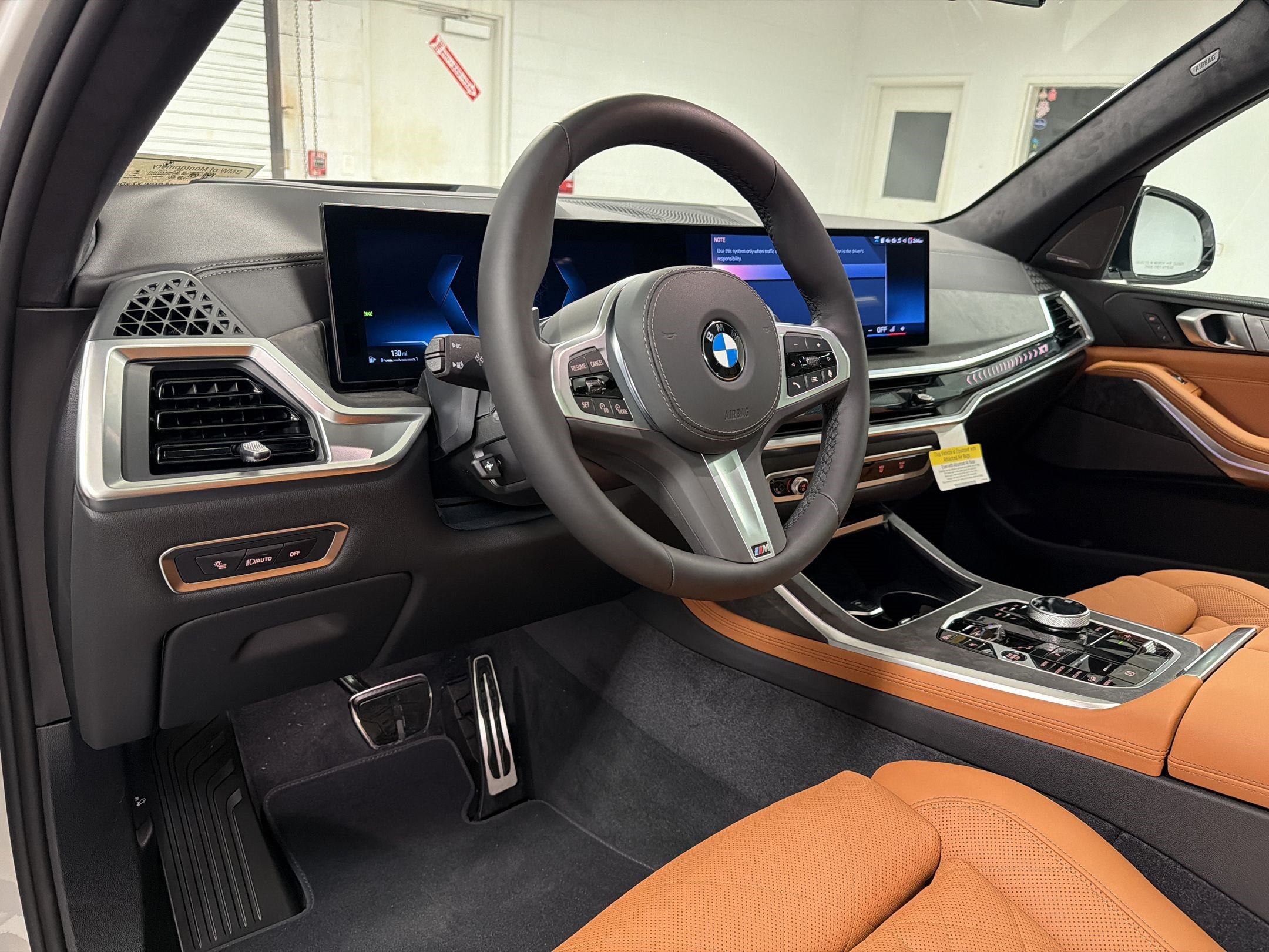 New 2027 BMW X7 xDrive40i w/ M Sport Package AWD/4WD image 4