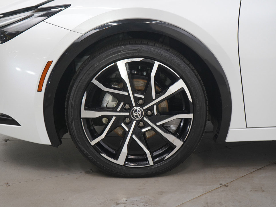Used 2023 Toyota Prius Prime Premium image 31