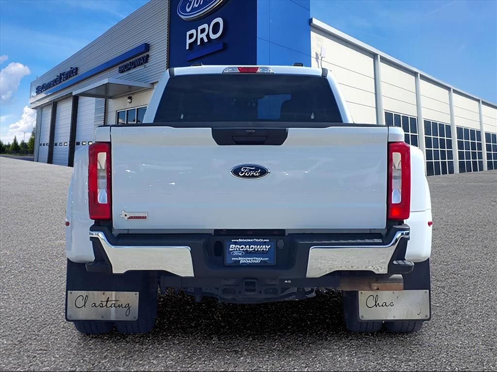 Used 2023 Ford F350 XLT w/ FX4 Off-Road Package image 29
