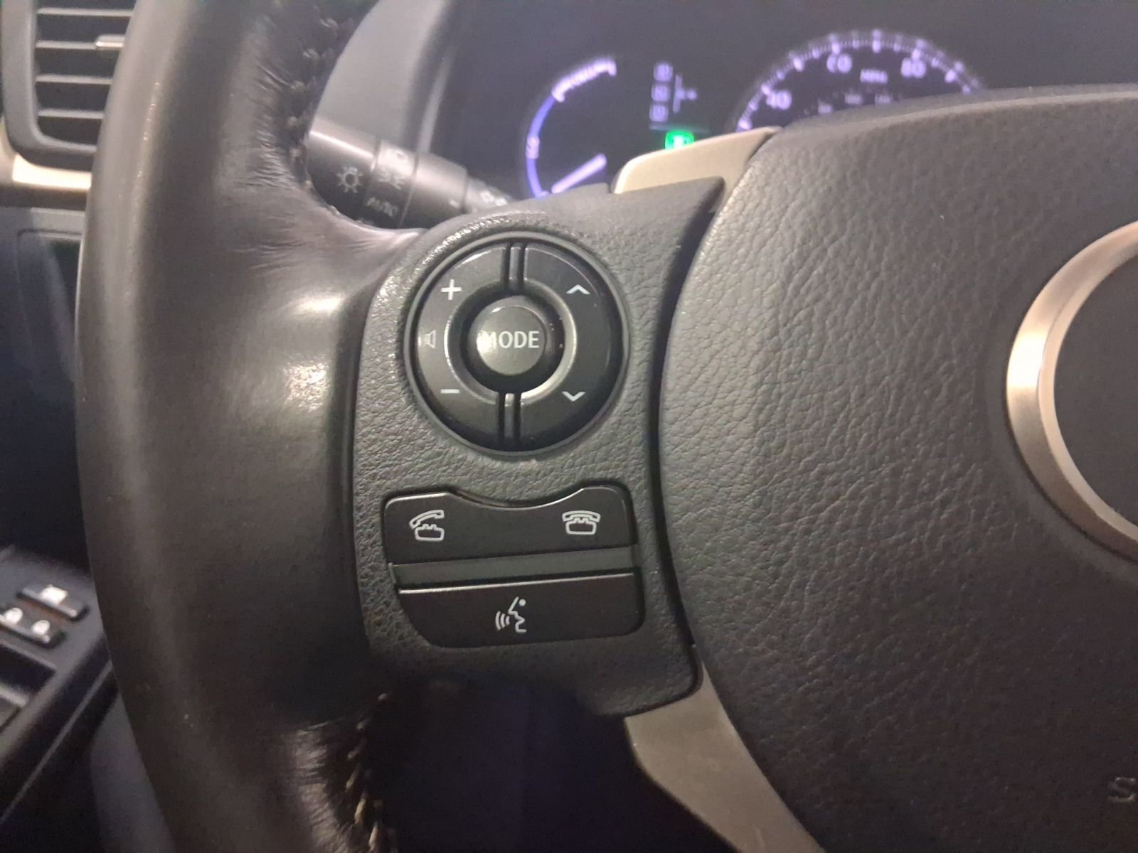 Used 2016 Lexus CT 200h w/ Seat Comfort Package image 22