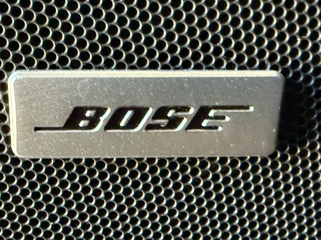 Used 2021 Chevrolet Suburban Premier w/ Premium Package AWD/4WD image 23