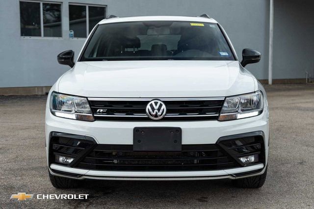Used 2021 Volkswagen Tiguan SE R-Line image 2