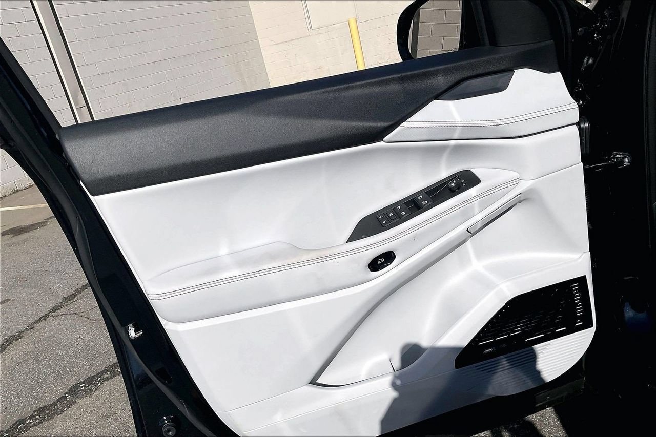 New 2026 Jeep Cherokee Limited AWD/4WD image 24