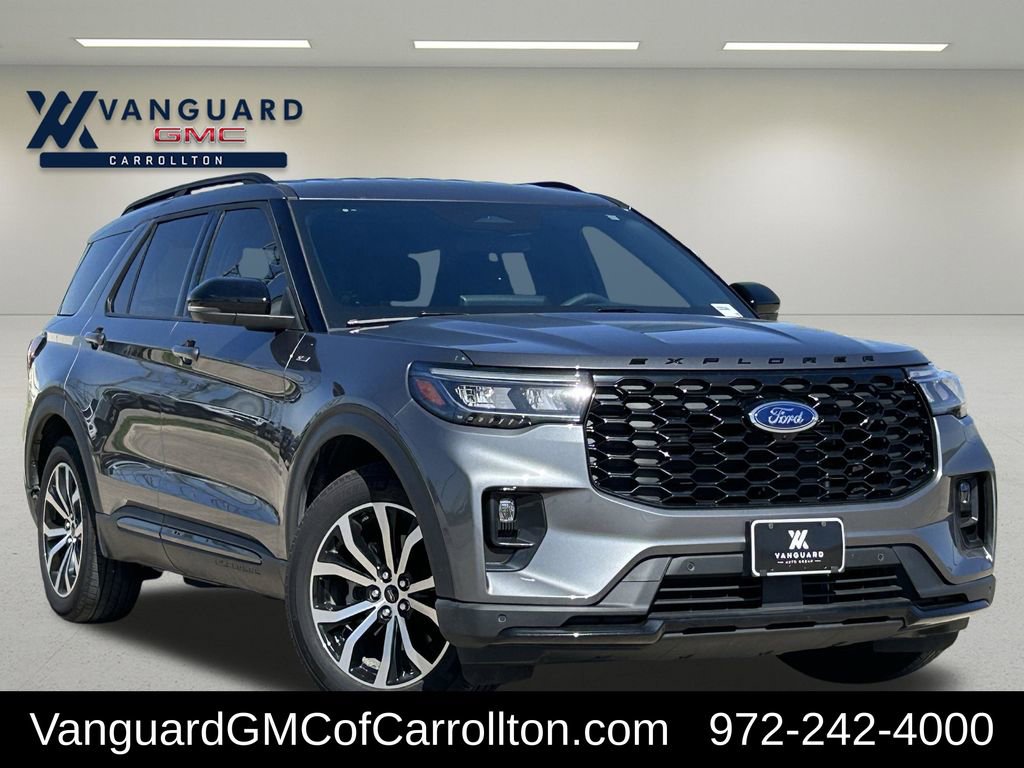 Used 2025 Ford Explorer ST-Line image 1