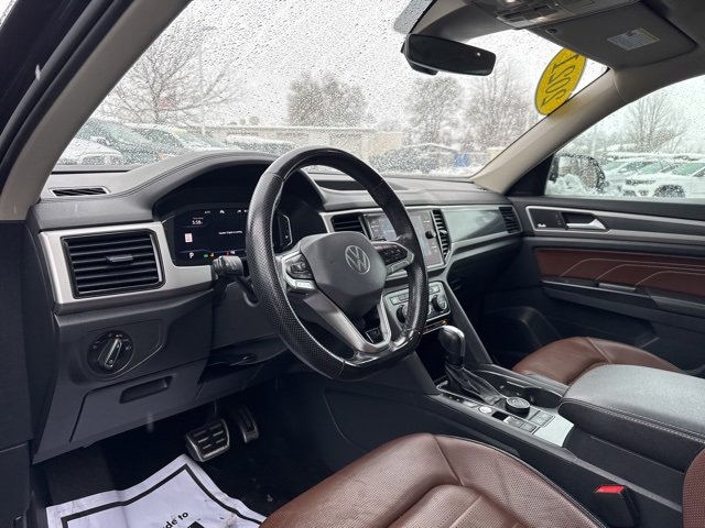Used 2021 Volkswagen Atlas SEL Premium R-Line image 9