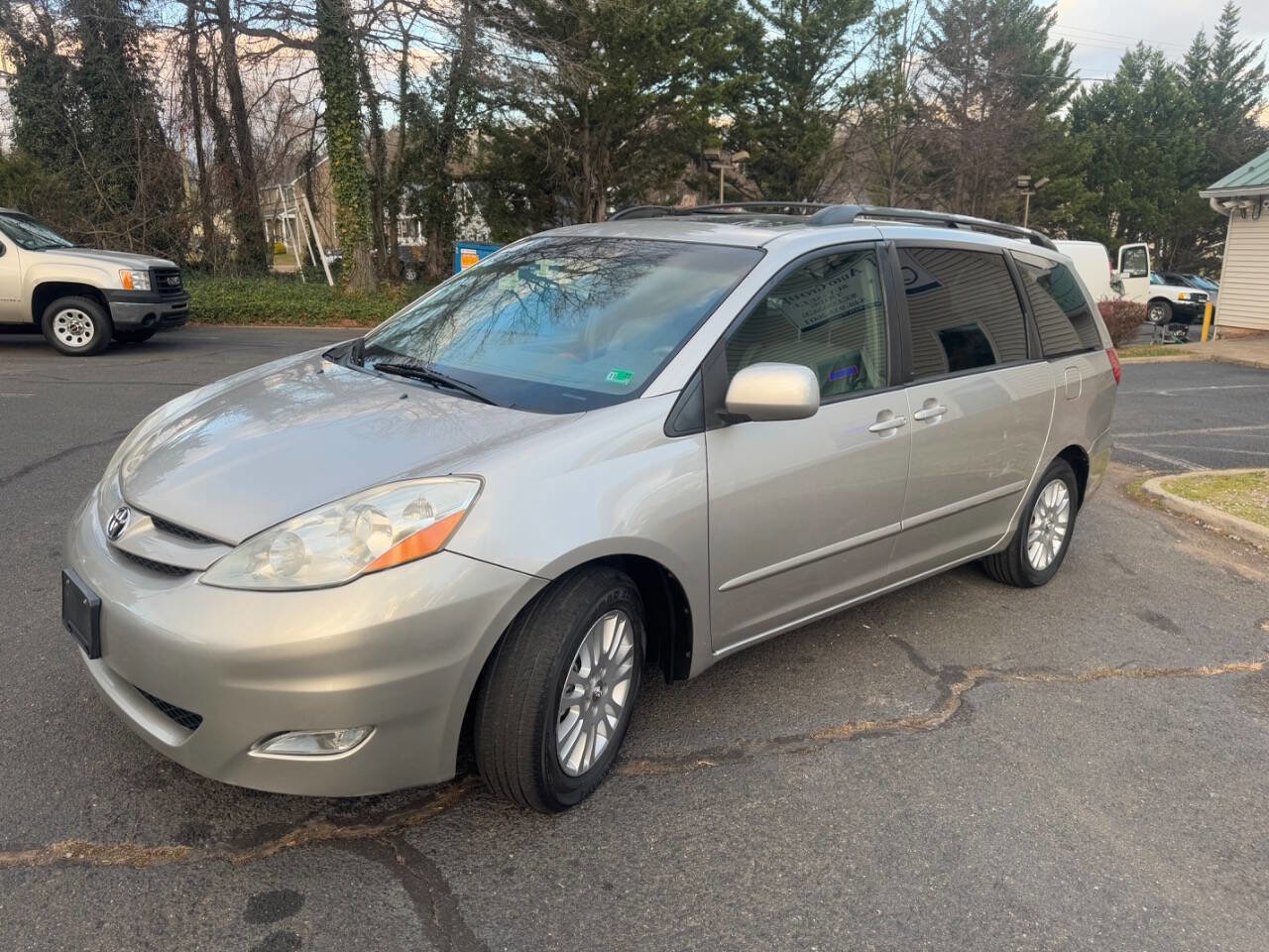 Used 2008 Toyota Sienna image 3