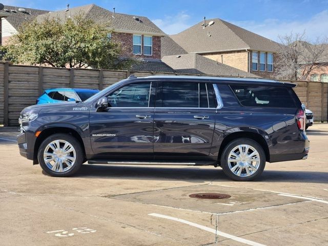 Used 2023 Chevrolet Suburban High Country image 13