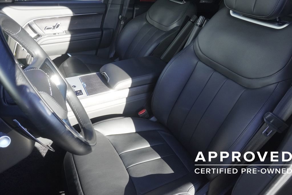 Used 2025 Land Rover Range Rover Long Wheelbase SE image 20