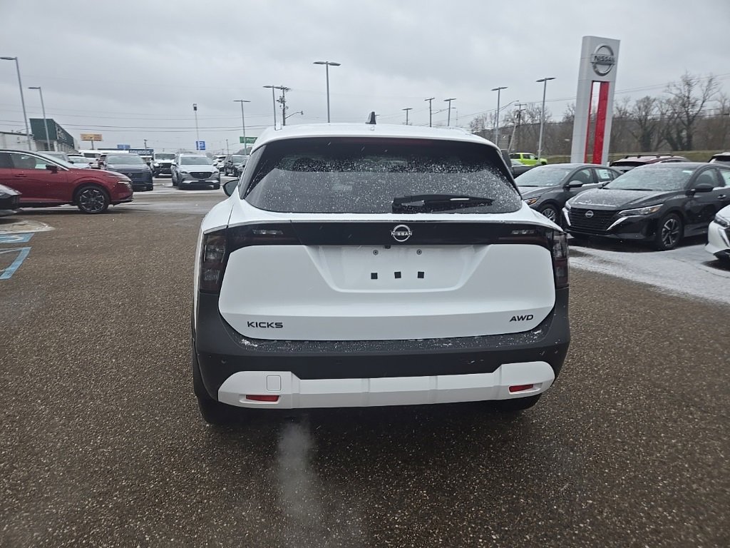 New 2026 Nissan Kicks SV image 6