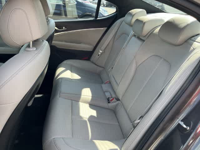 Used 2023 Genesis G70 2.0T AWD/4WD image 16