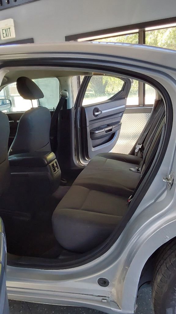 Used 2009 Dodge Charger SXT image 16